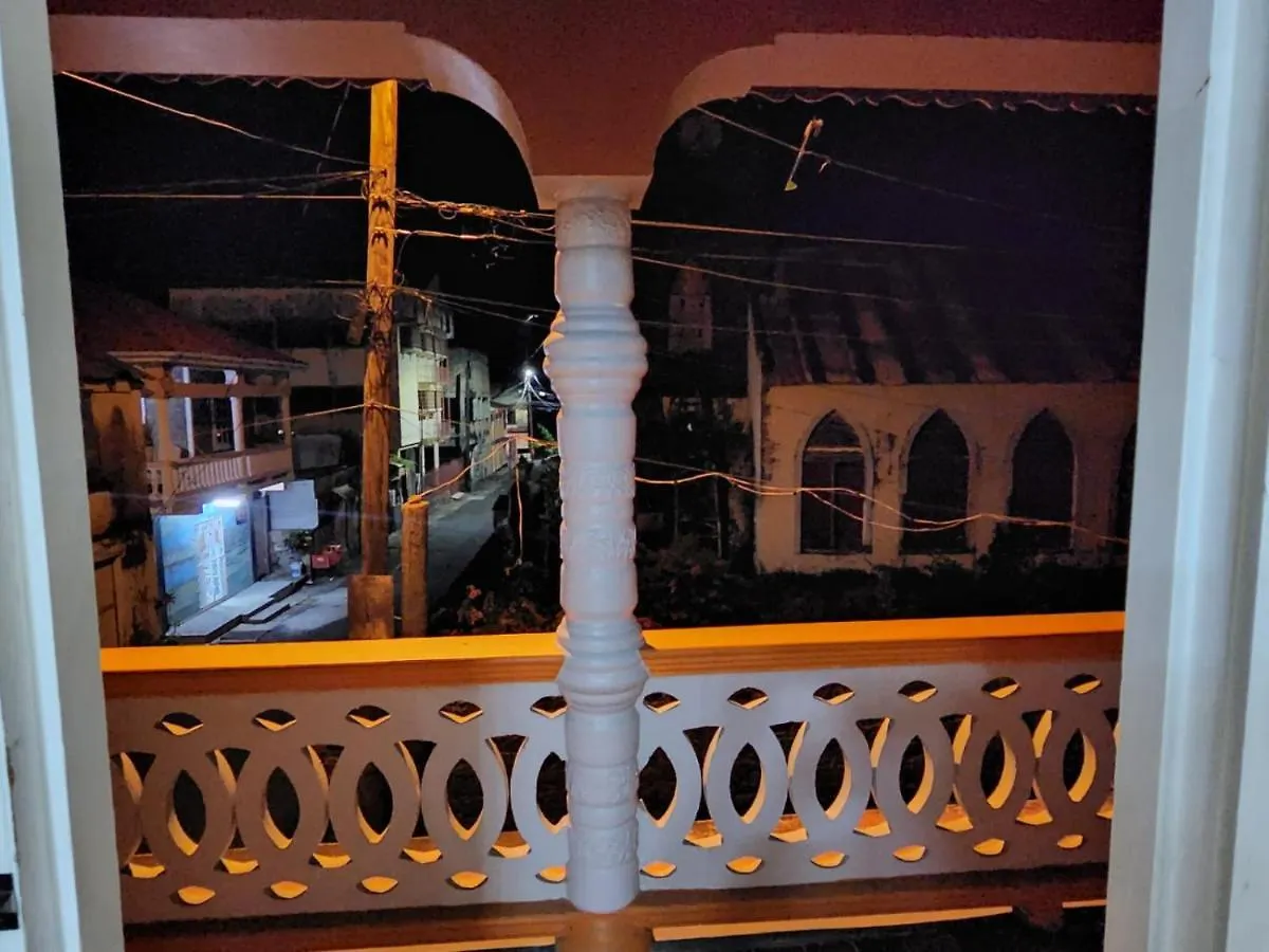 Gouyave Town. Fish Friday Street Bed & Breakfast